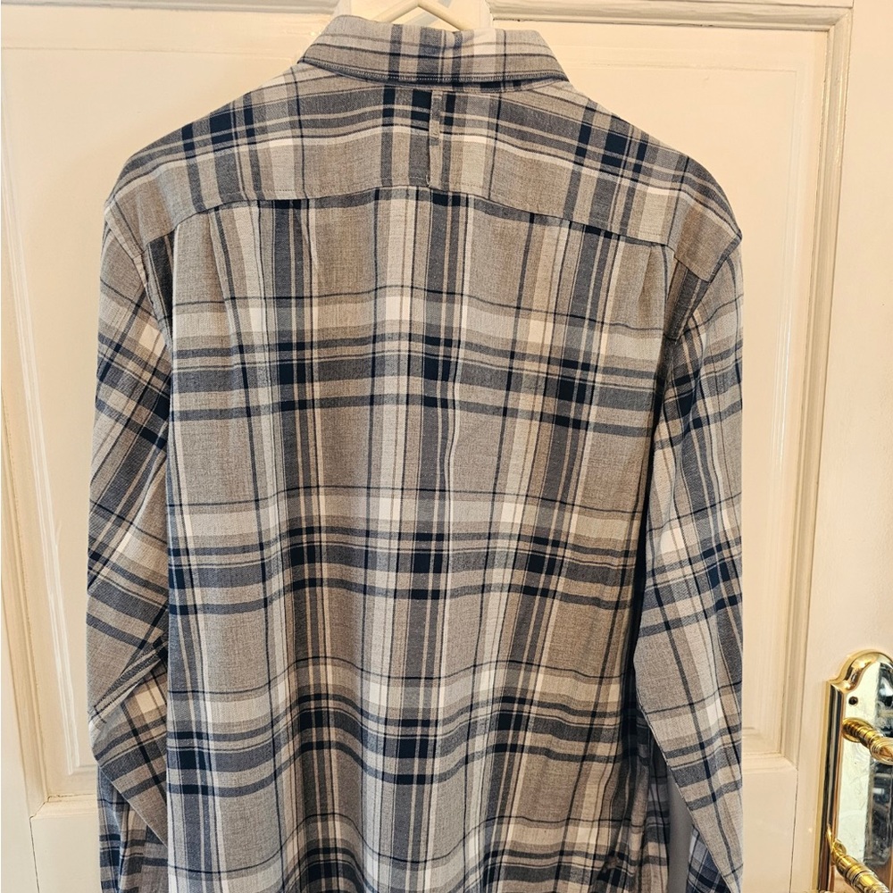 BANANA REPUBLIC UEC Men’s Shirt Size Large Plaid button down blue gray collared - Picture 4 of 10